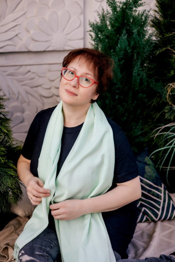 Ирина Лемеш — театральный педагог и автор, написавшая повесть и рассказ благодаря писательскому наставничеству